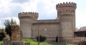 La fortaleza de Rocca Pia en la ciudad italiana de Tivoli.