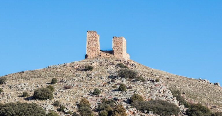 Ruinas del castillo de Santed (Zaragoza)